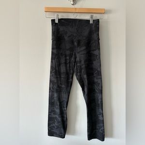 Lululemon Black Camo Align Cropped Leggings